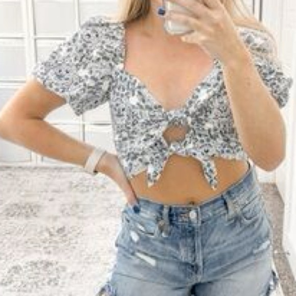 Intermix Janella Two Tie Crop Top Floral Paisley Knot Cut Out Linen Sz 00 - Picture 2 of 13